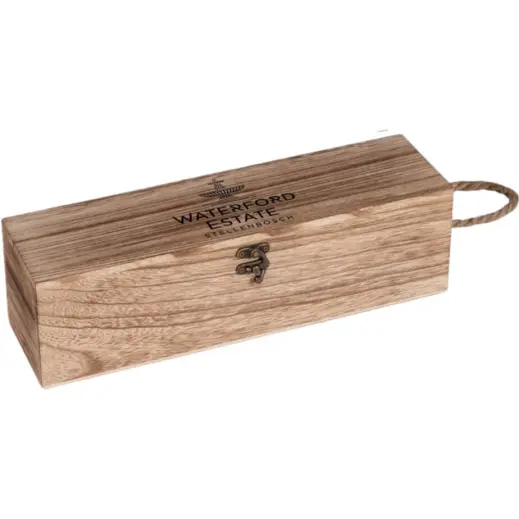 Cavas Wine Box Closed Branded